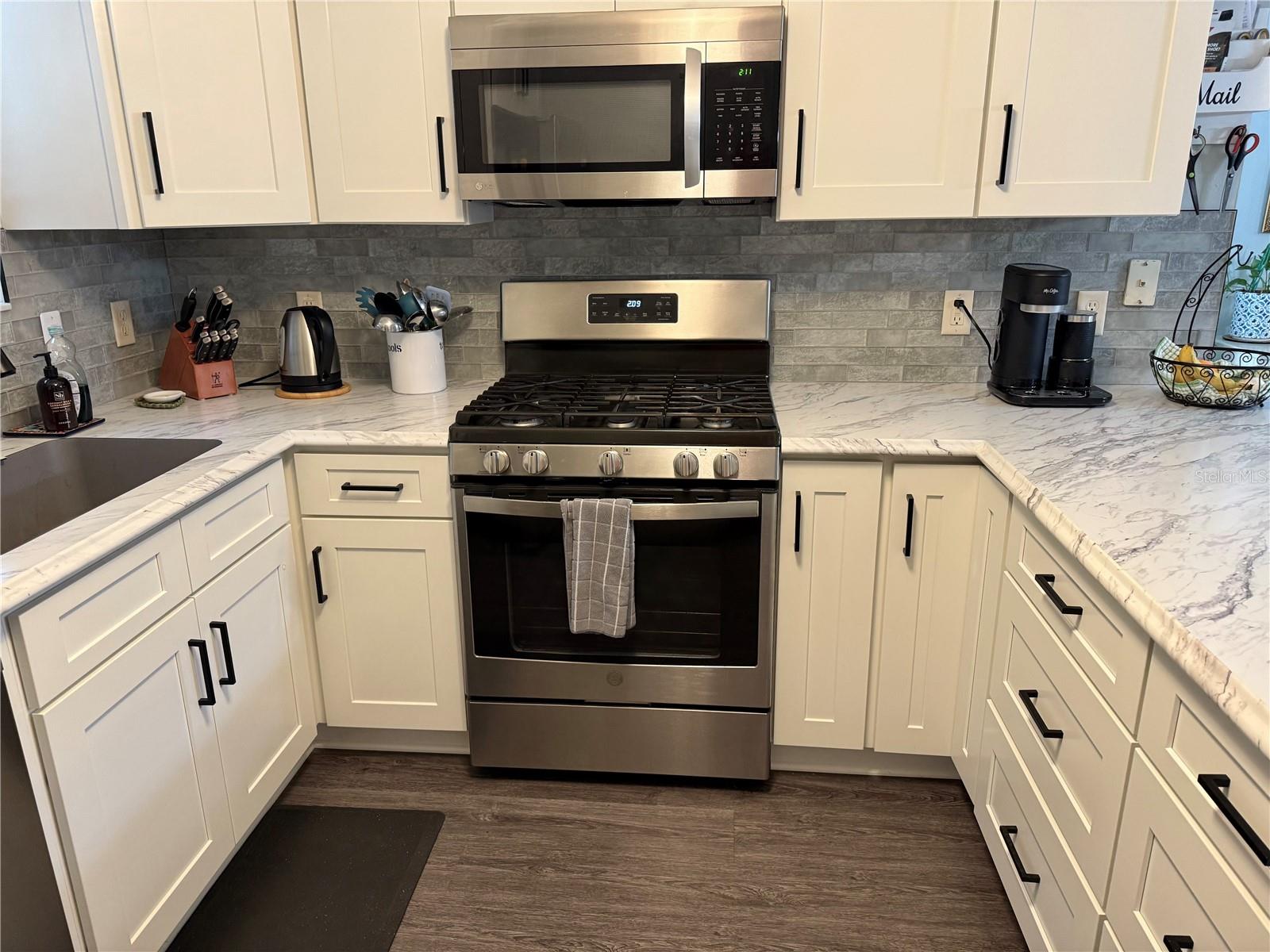 Image 14 of 27 For 17662 93rd Butler Court