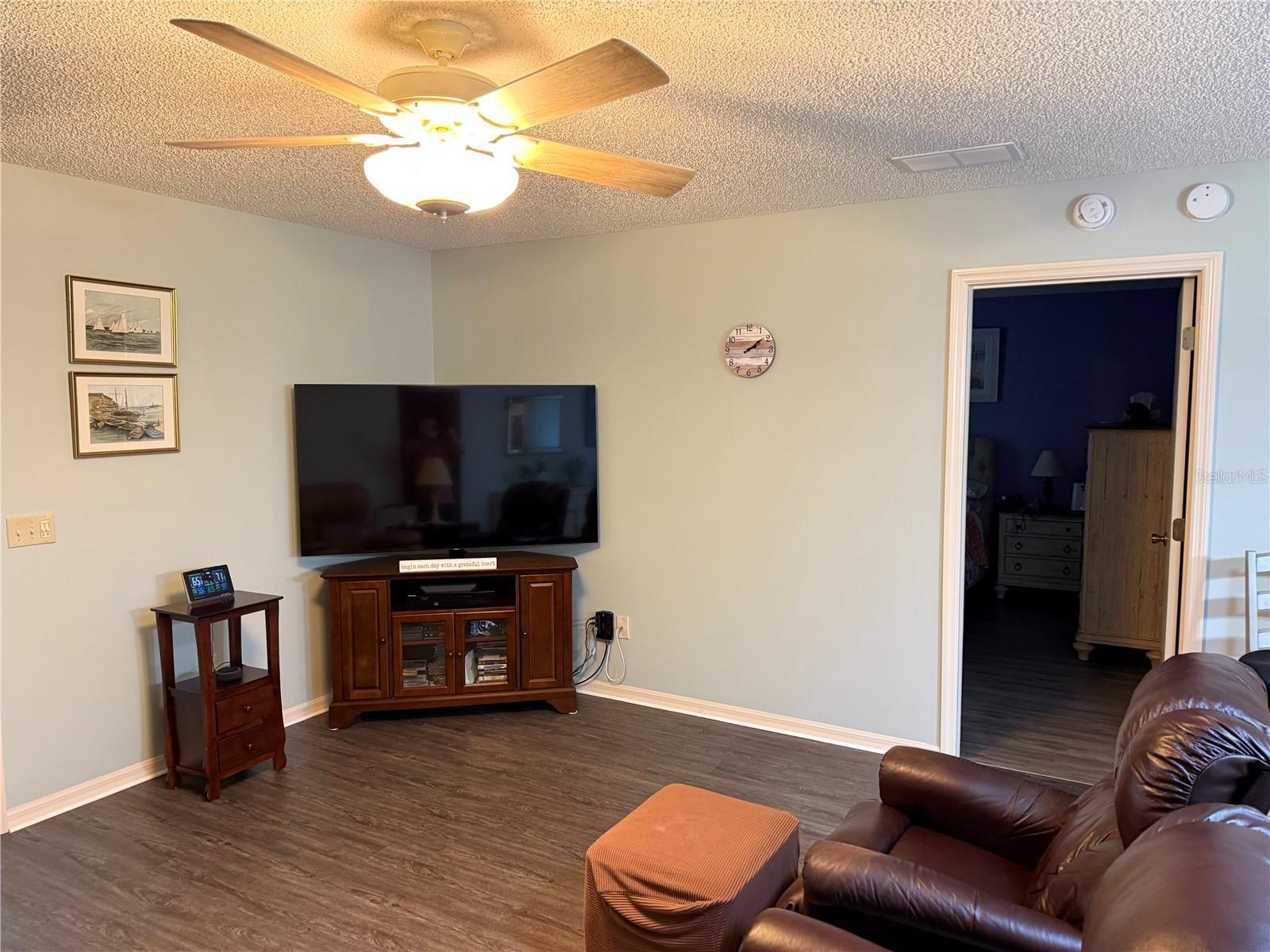 Image 8 of 27 For 17662 93rd Butler Court