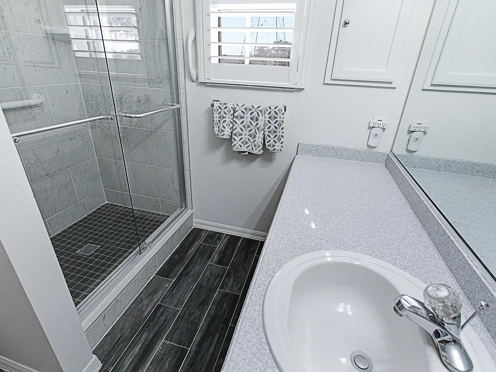 Image 25 of 43 For 676 Camino Del Rey Drive