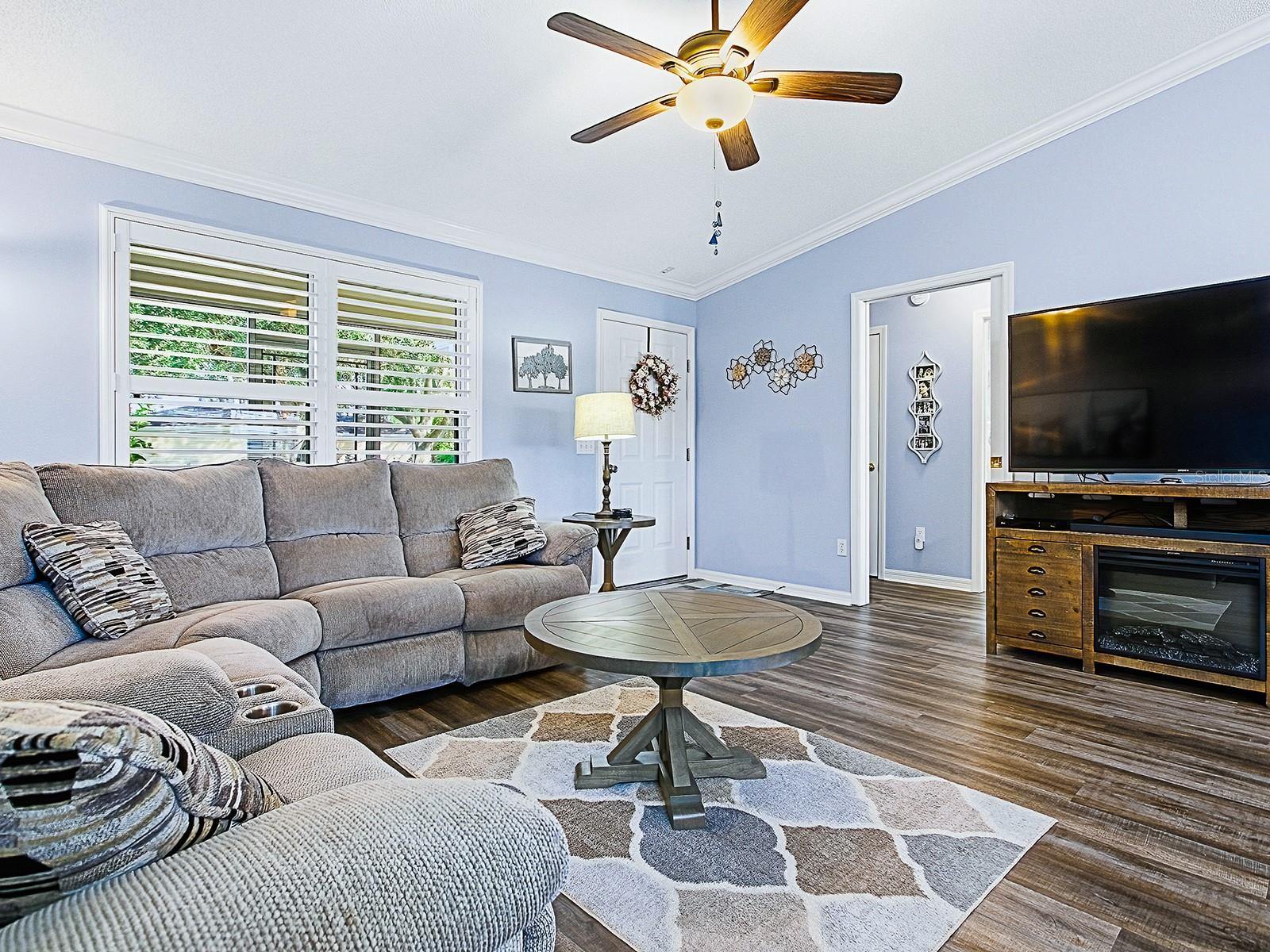 Image 7 of 43 For 676 Camino Del Rey Drive