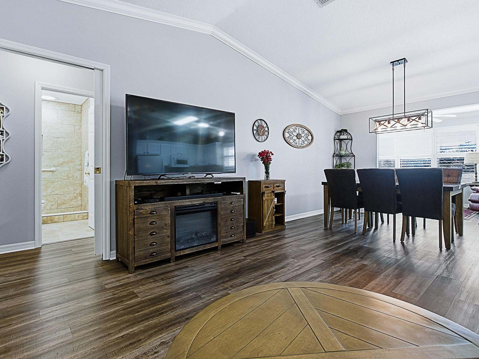 Image 9 of 43 For 676 Camino Del Rey Drive