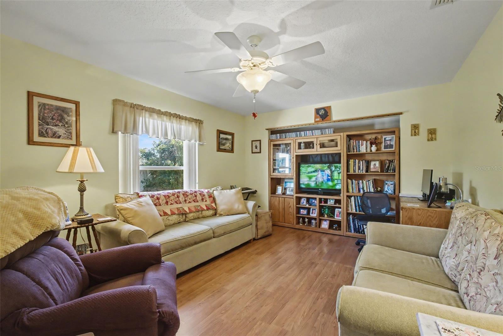 Image 19 of 30 For 8459 60th Court