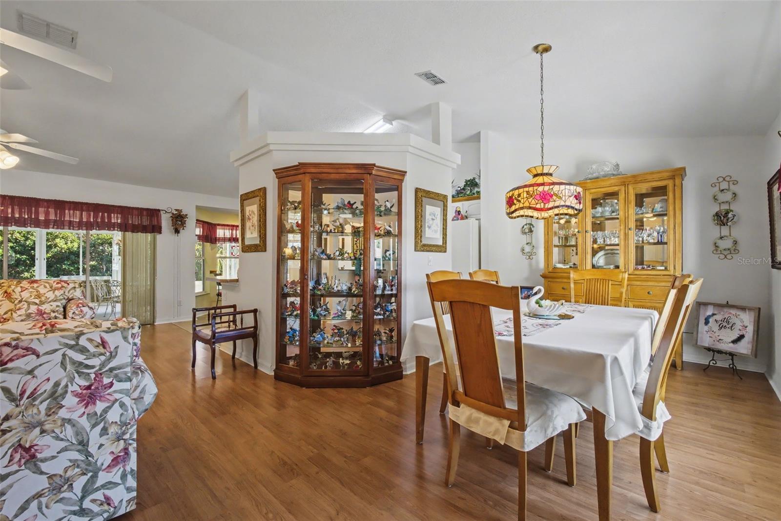 Image 4 of 30 For 8459 60th Court