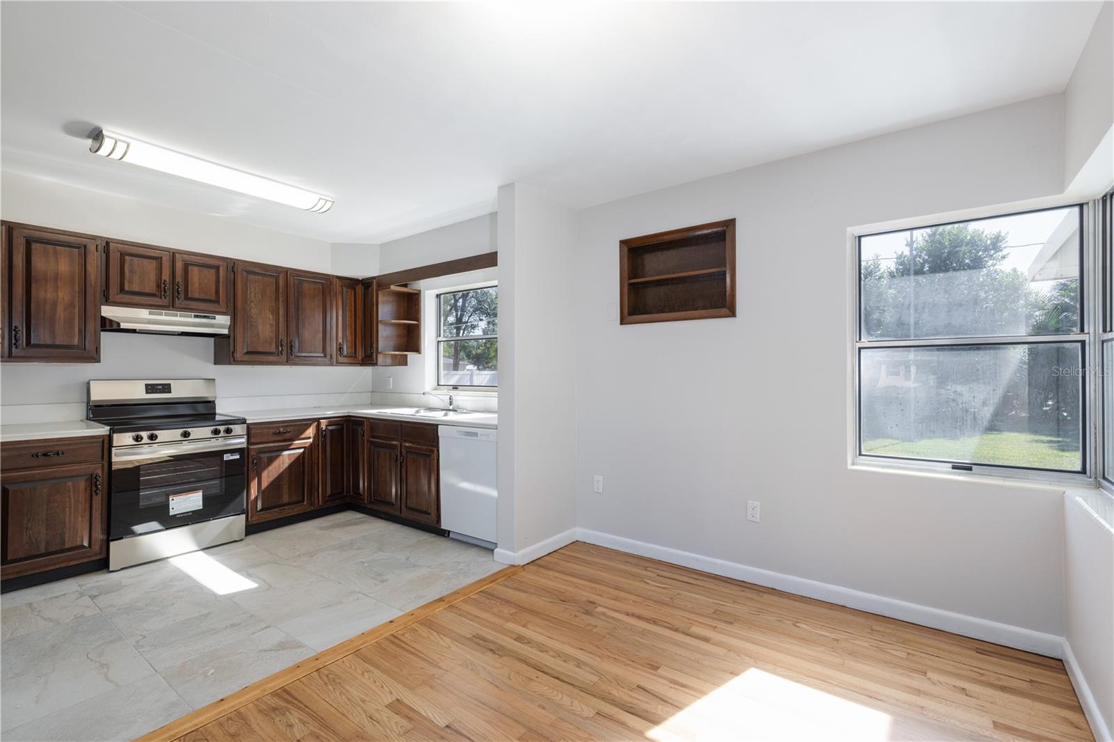 Image 28 of 63 For 2590 Westland Road