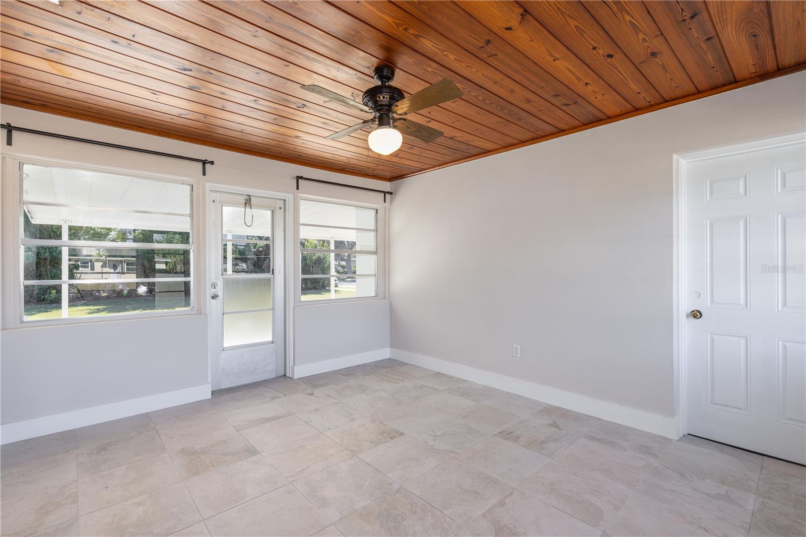 Image 44 of 63 For 2590 Westland Road