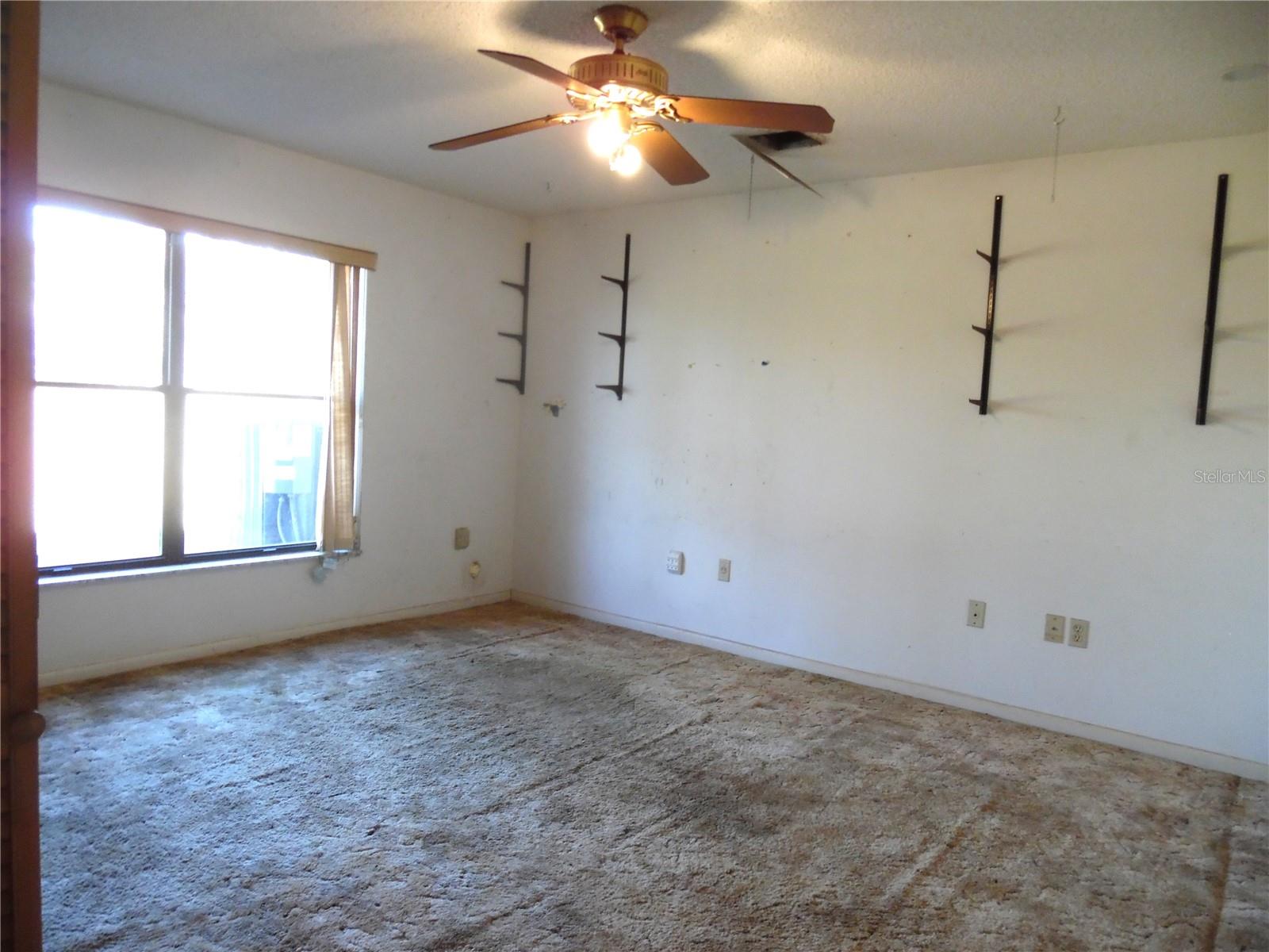 Image 20 of 45 For 14444 Johns Lake Road