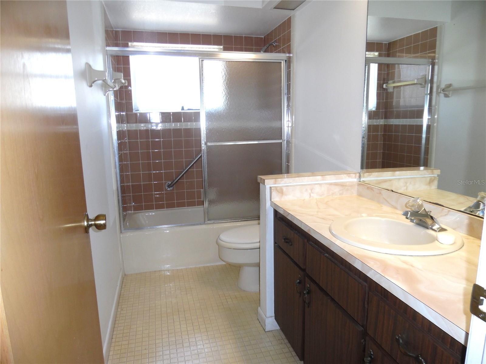 Image 22 of 45 For 14444 Johns Lake Road