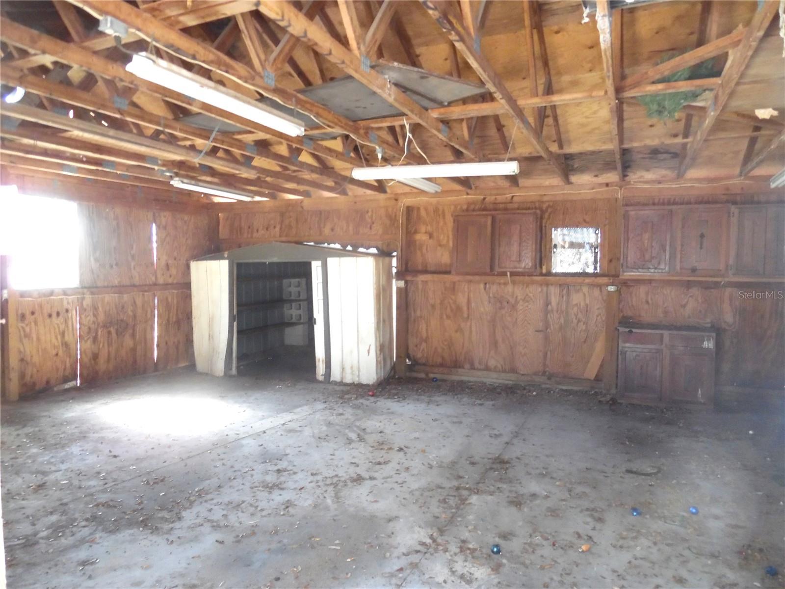 Image 38 of 45 For 14444 Johns Lake Road