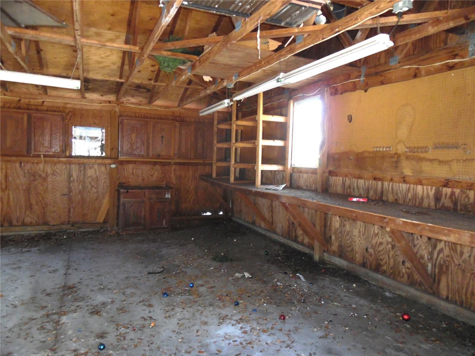 Image 39 of 45 For 14444 Johns Lake Road