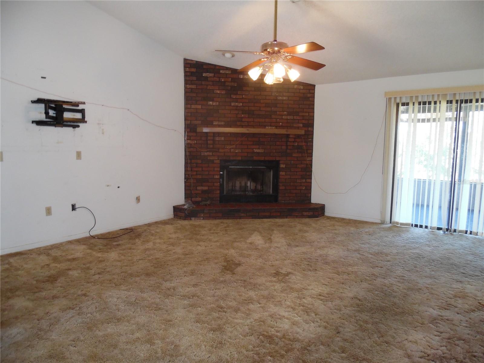 Image 5 of 45 For 14444 Johns Lake Road