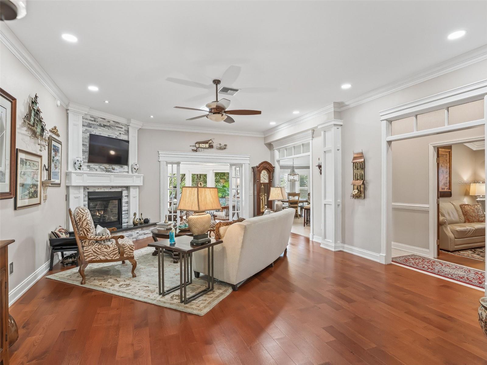 Image 17 of 100 For 2223 Westchester Way