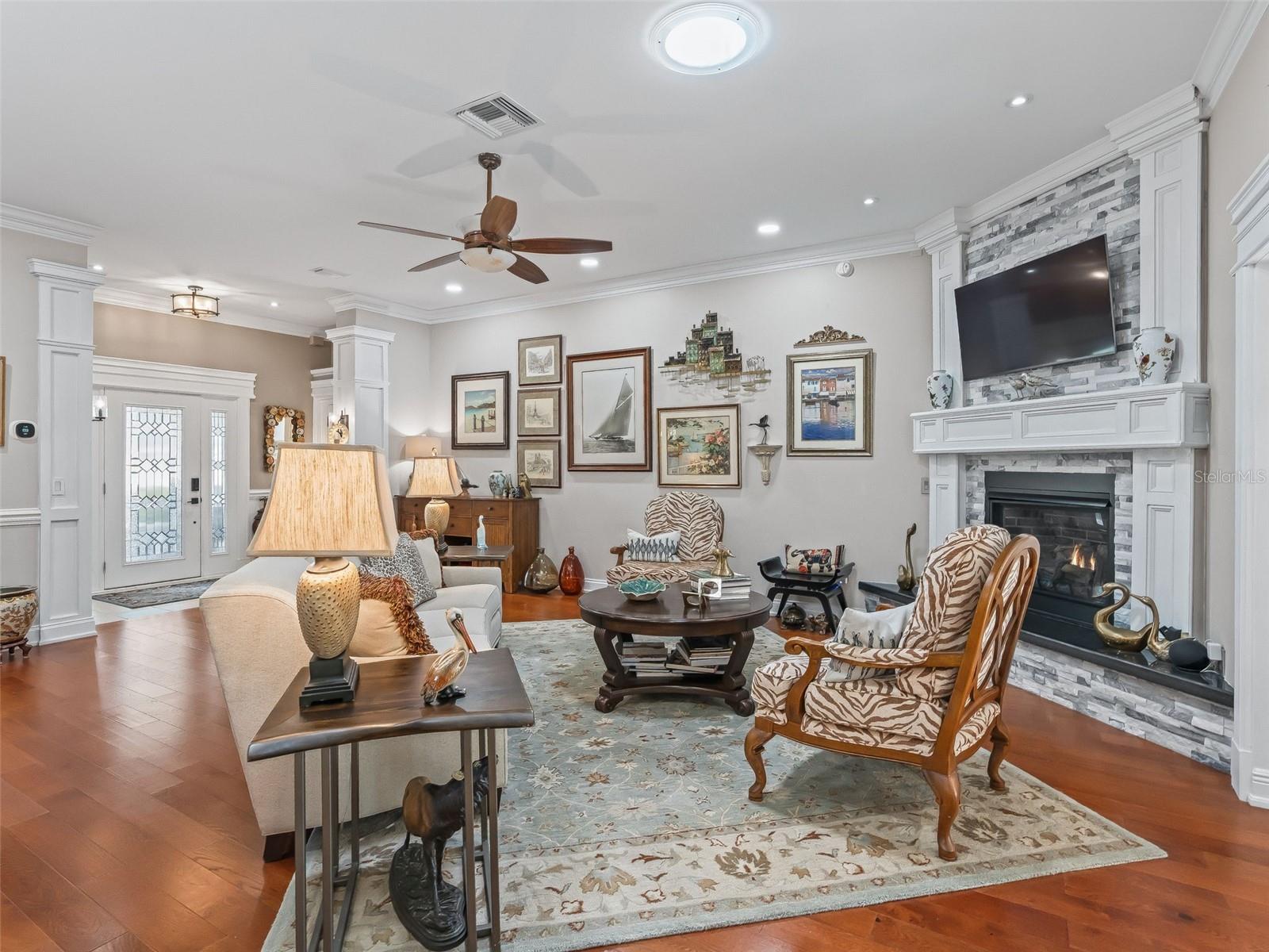 Image 19 of 100 For 2223 Westchester Way