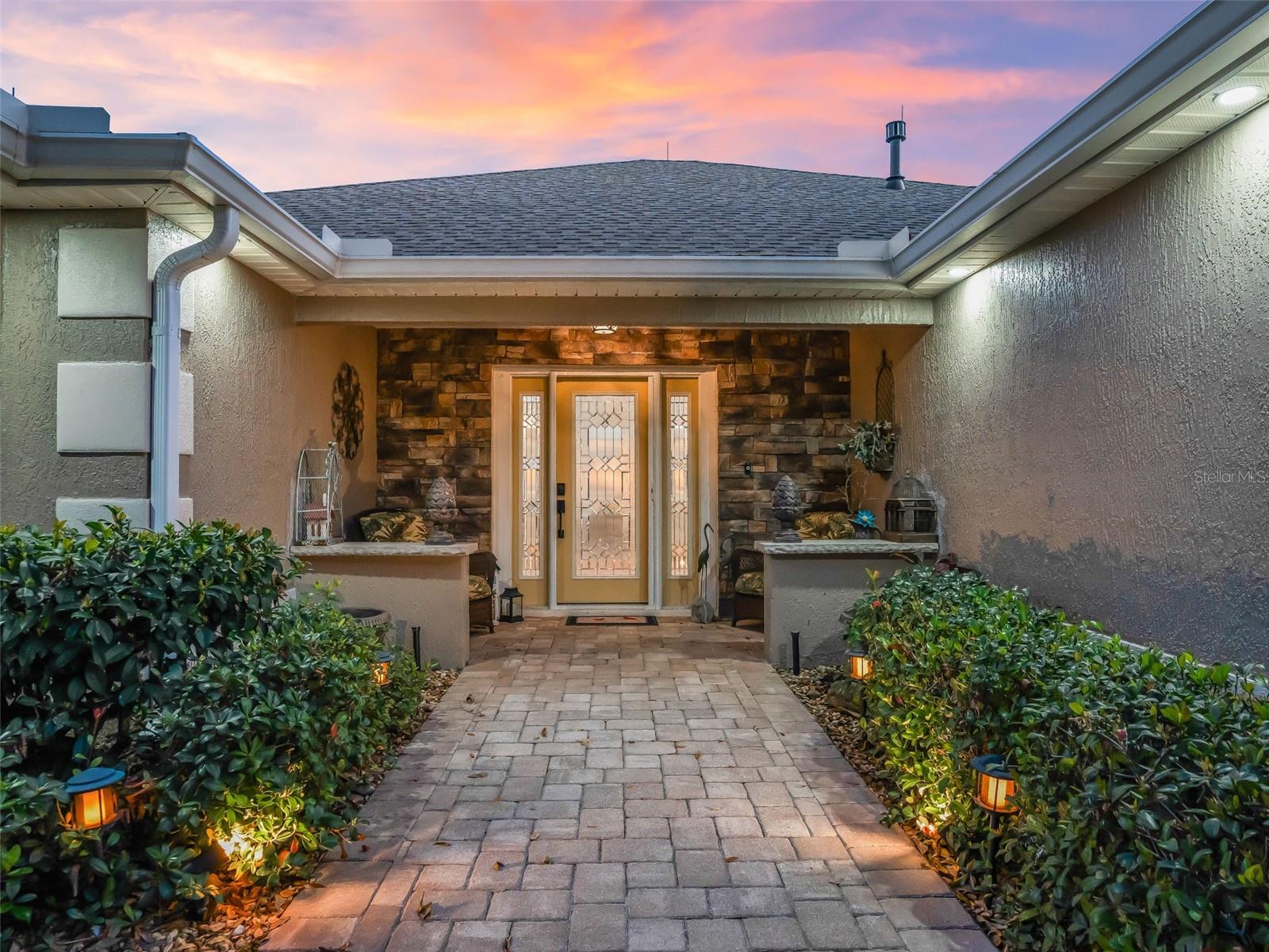 Image 4 of 100 For 2223 Westchester Way