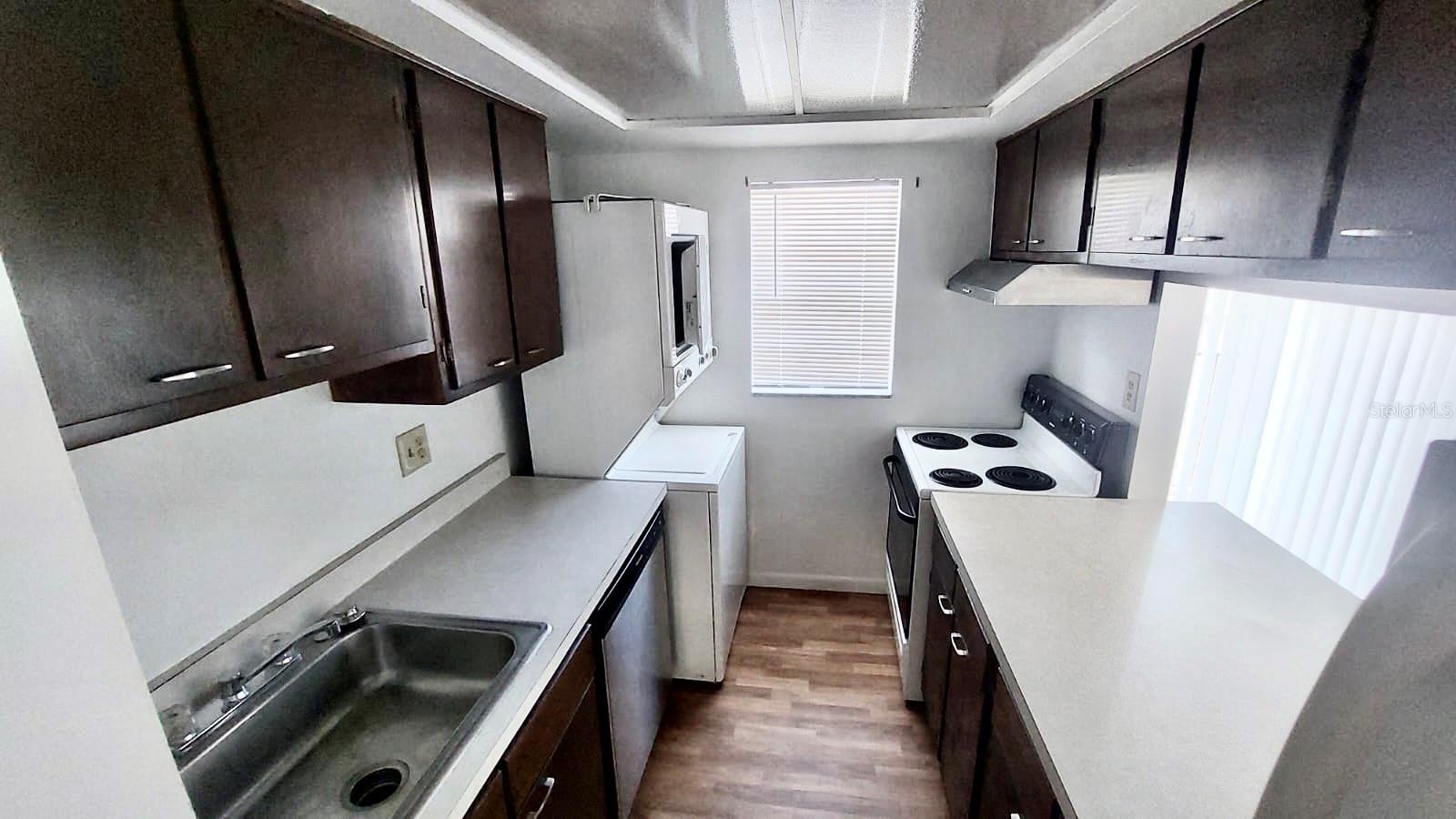 Image 12 of 25 For 1541 27th Street F