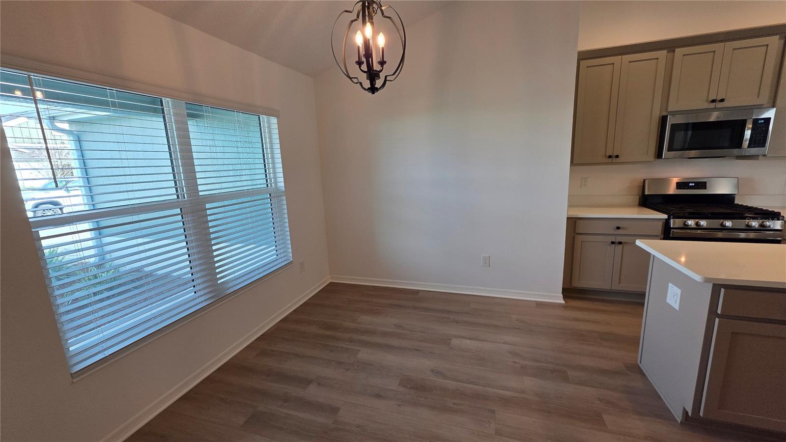 Image 15 of 53 For 6652 Tammy Lane