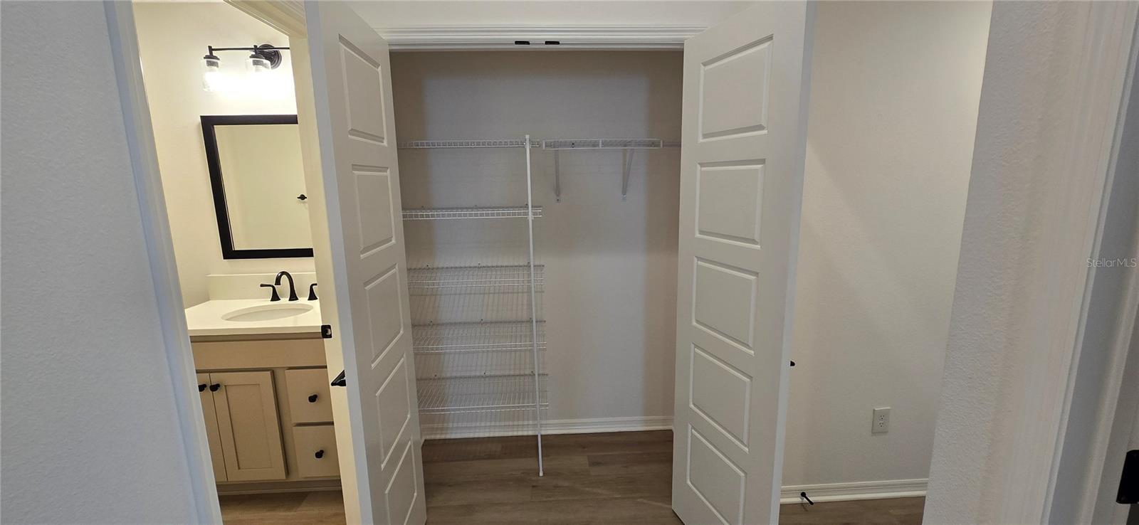 Image 16 of 53 For 6652 Tammy Lane