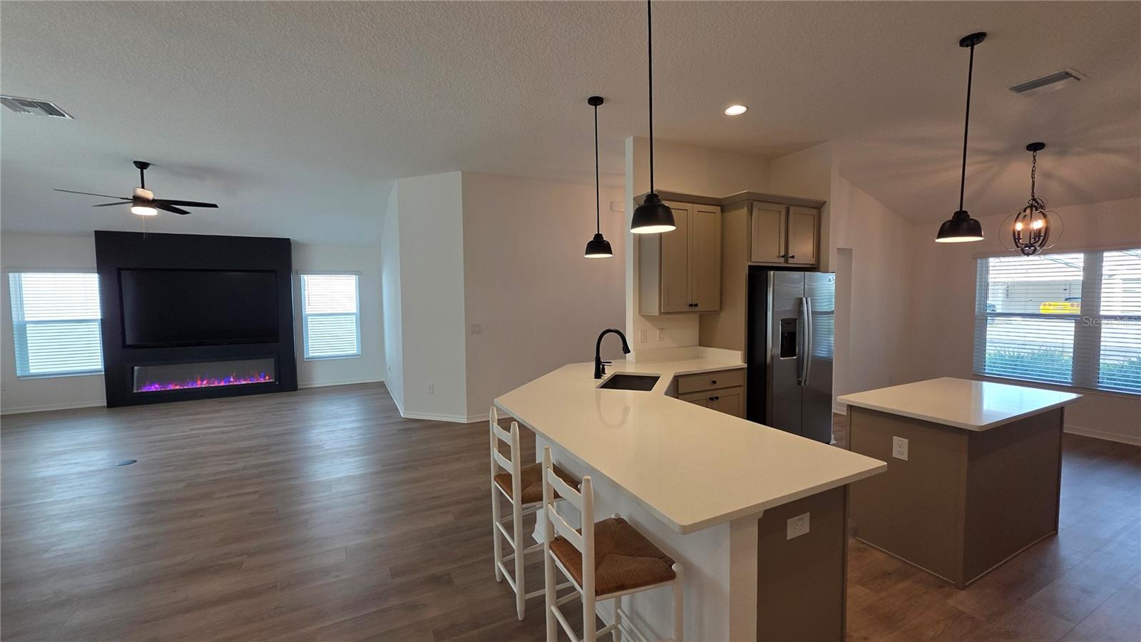 Image 18 of 53 For 6652 Tammy Lane