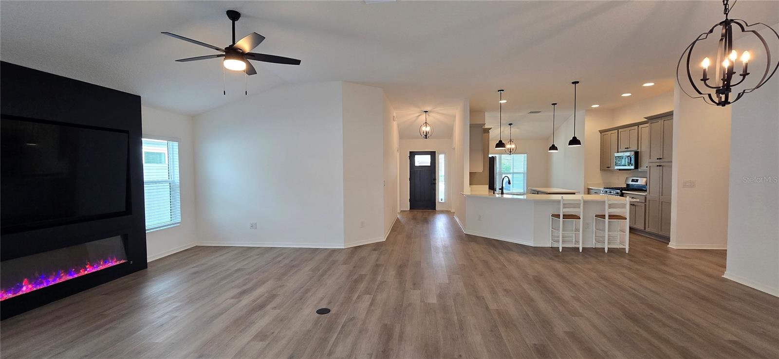 Image 3 of 53 For 6652 Tammy Lane