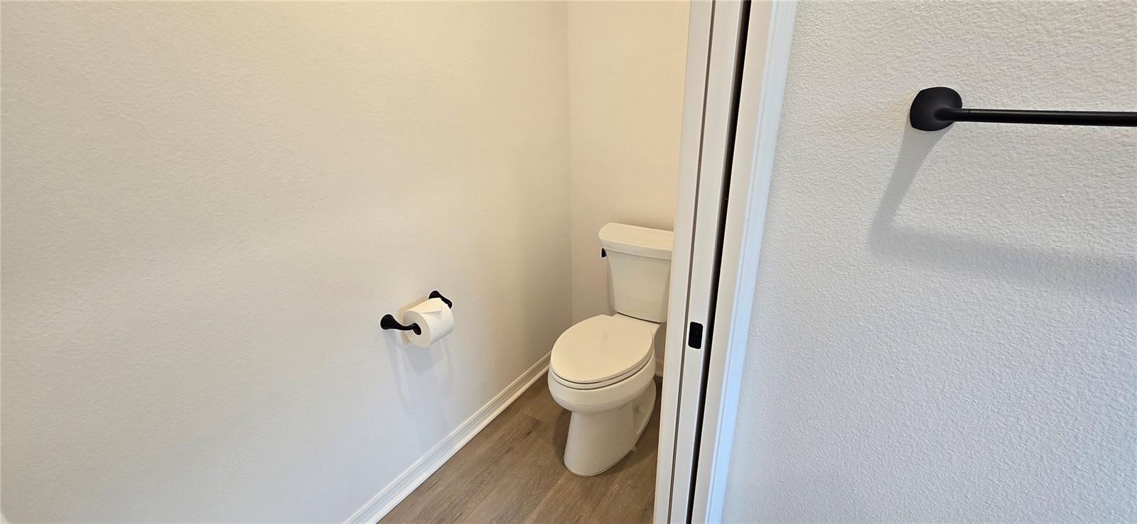 Image 32 of 53 For 6652 Tammy Lane