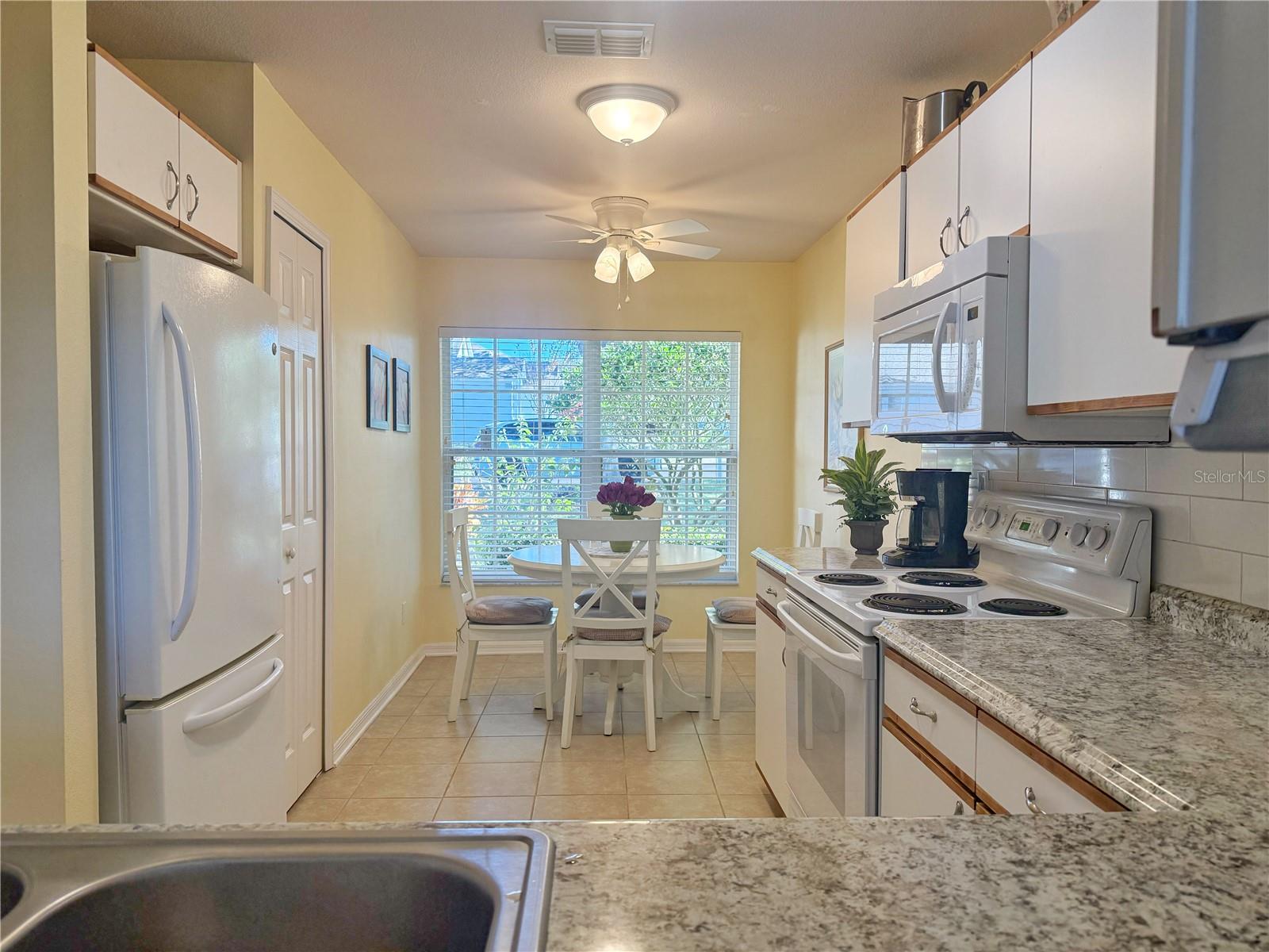 Image 16 of 55 For 3554 Rollingbrook Street