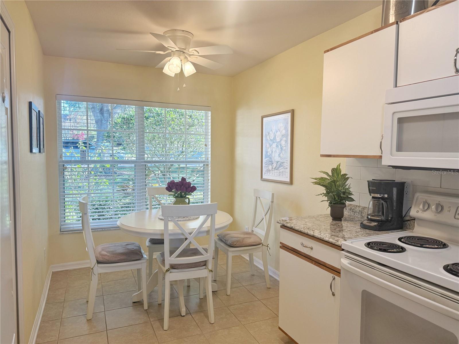 Image 17 of 55 For 3554 Rollingbrook Street