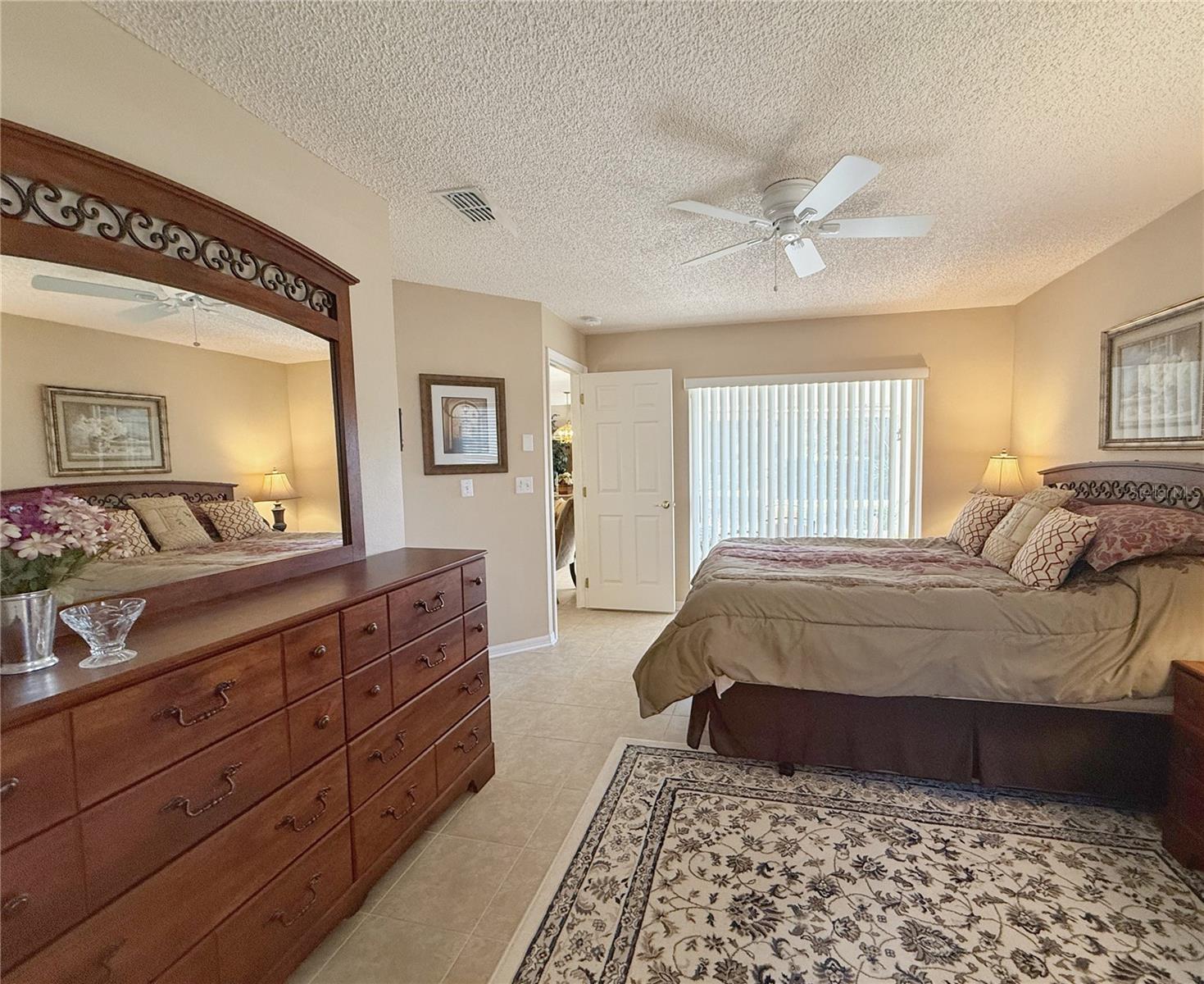 Image 21 of 55 For 3554 Rollingbrook Street