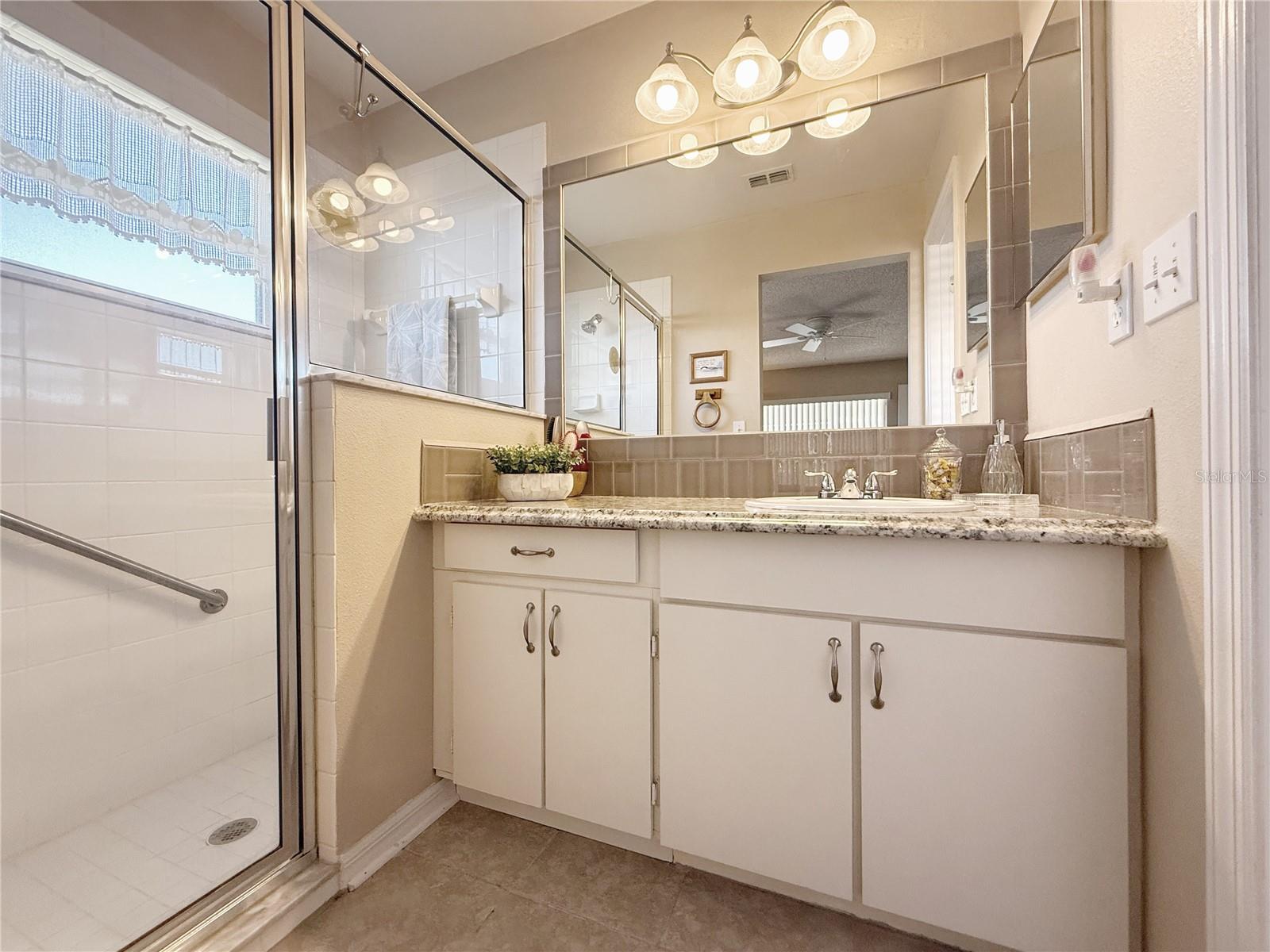 Image 22 of 55 For 3554 Rollingbrook Street