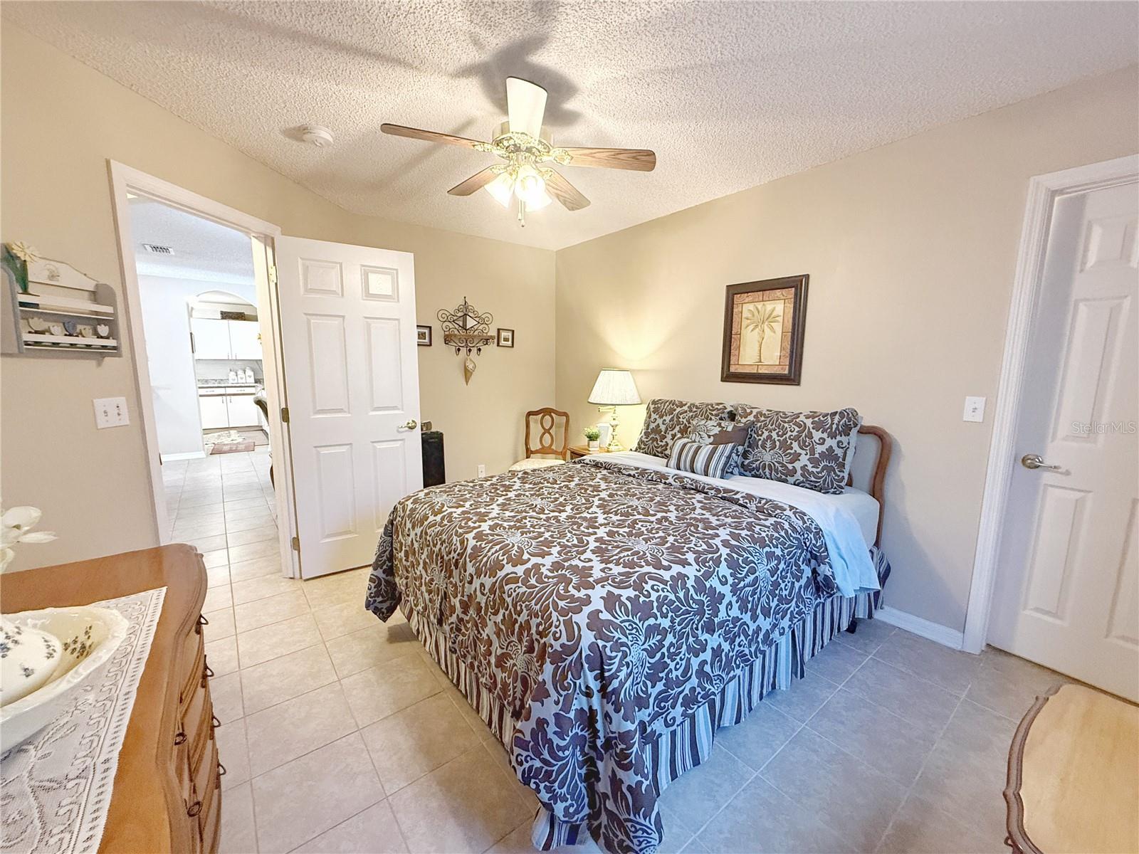 Image 24 of 55 For 3554 Rollingbrook Street