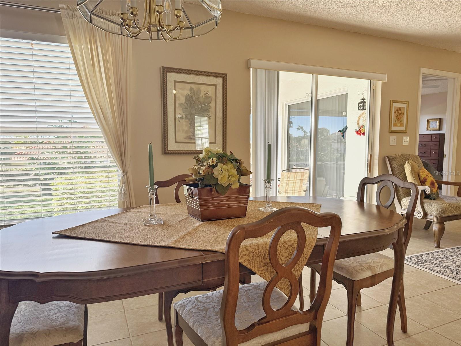 Image 3 of 55 For 3554 Rollingbrook Street