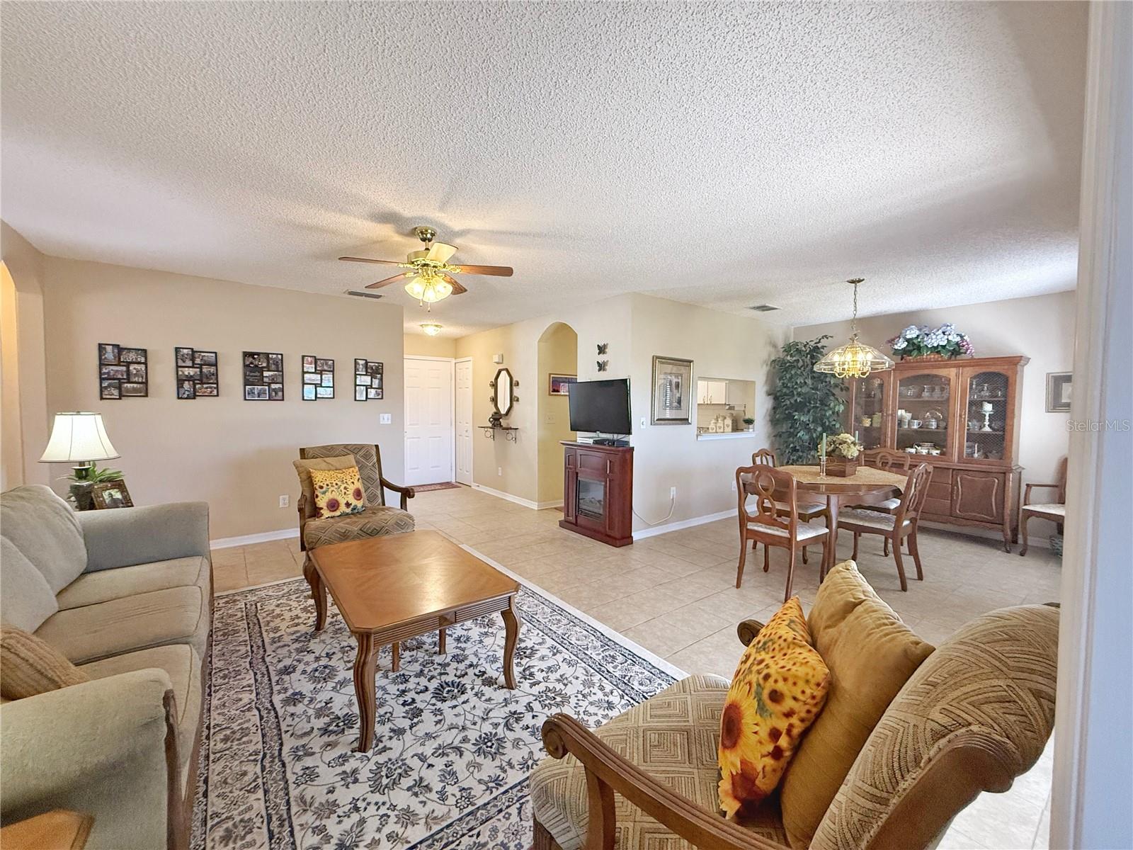 Image 6 of 55 For 3554 Rollingbrook Street