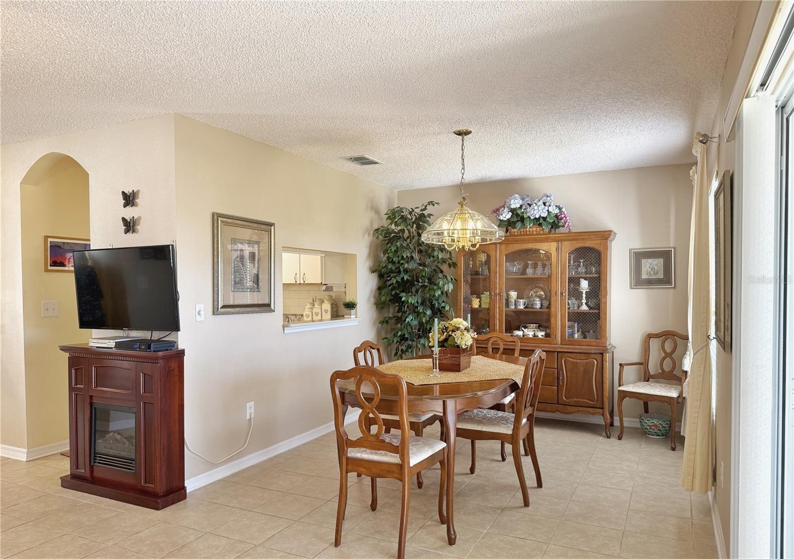 Image 7 of 55 For 3554 Rollingbrook Street