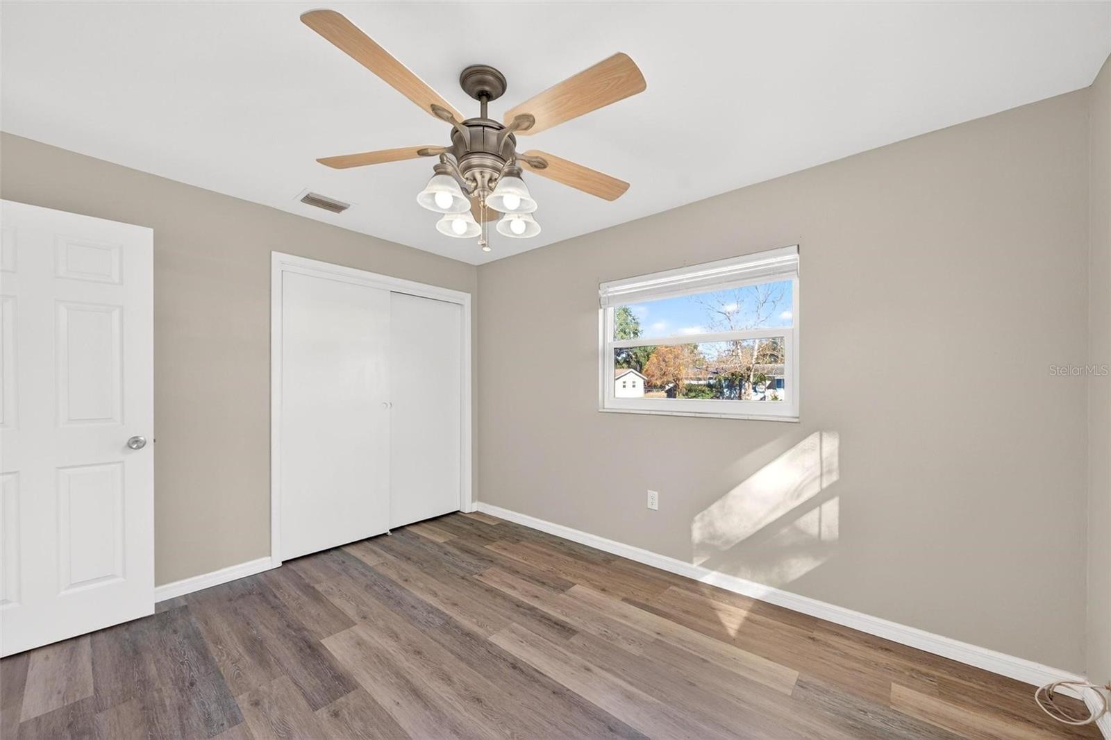 Image 20 of 68 For 607 Patricia Avenue