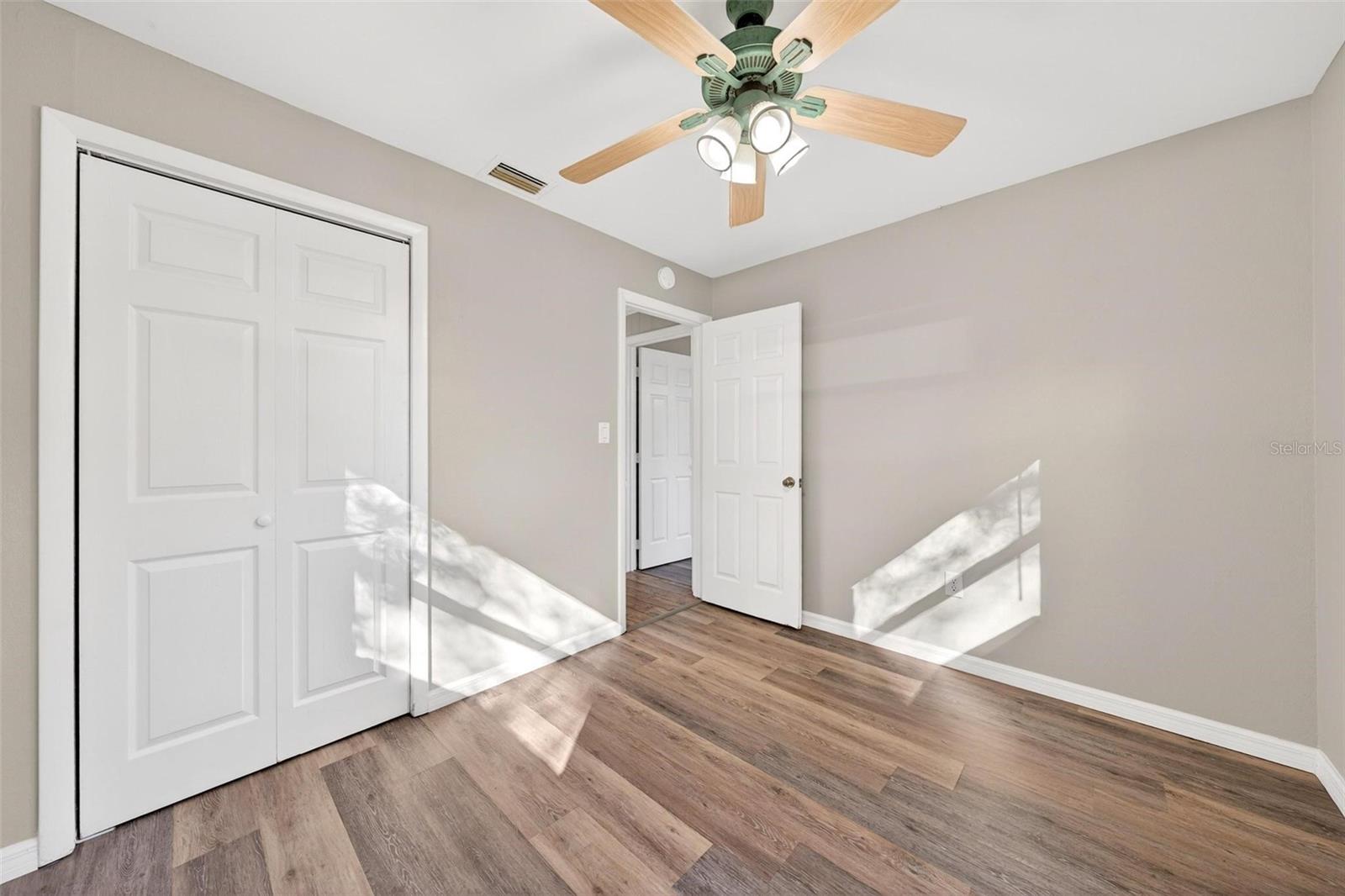 Image 25 of 68 For 607 Patricia Avenue