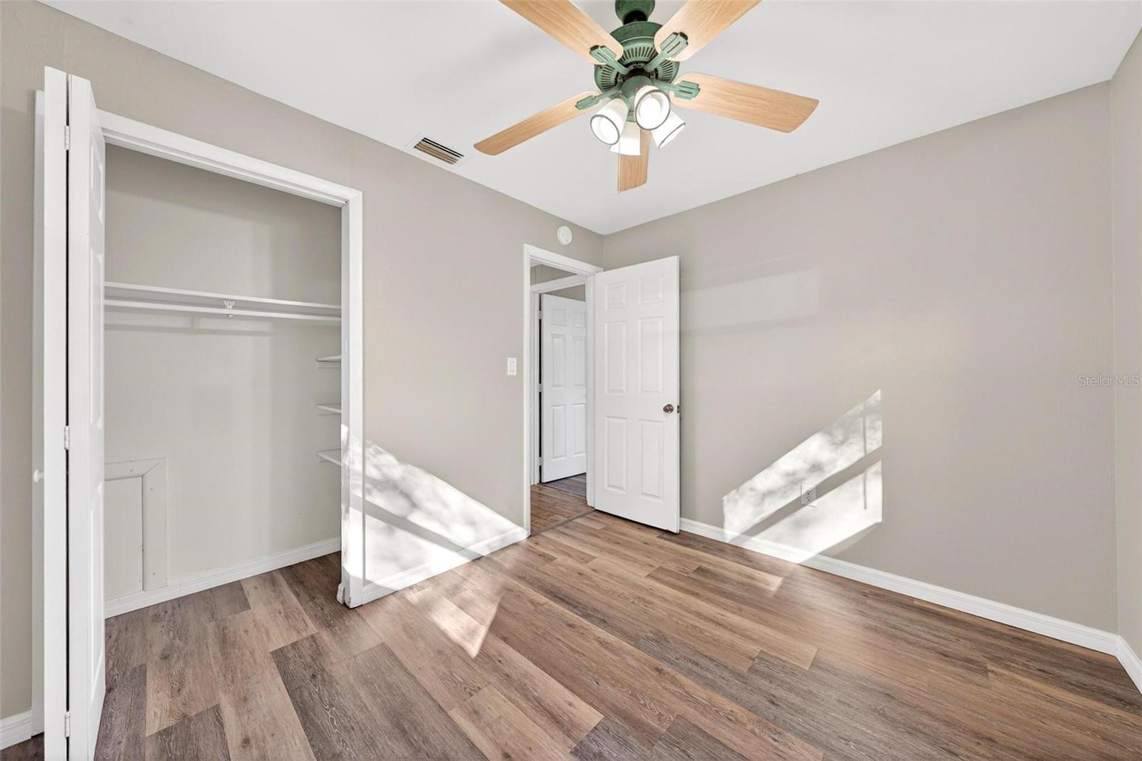 Image 26 of 68 For 607 Patricia Avenue