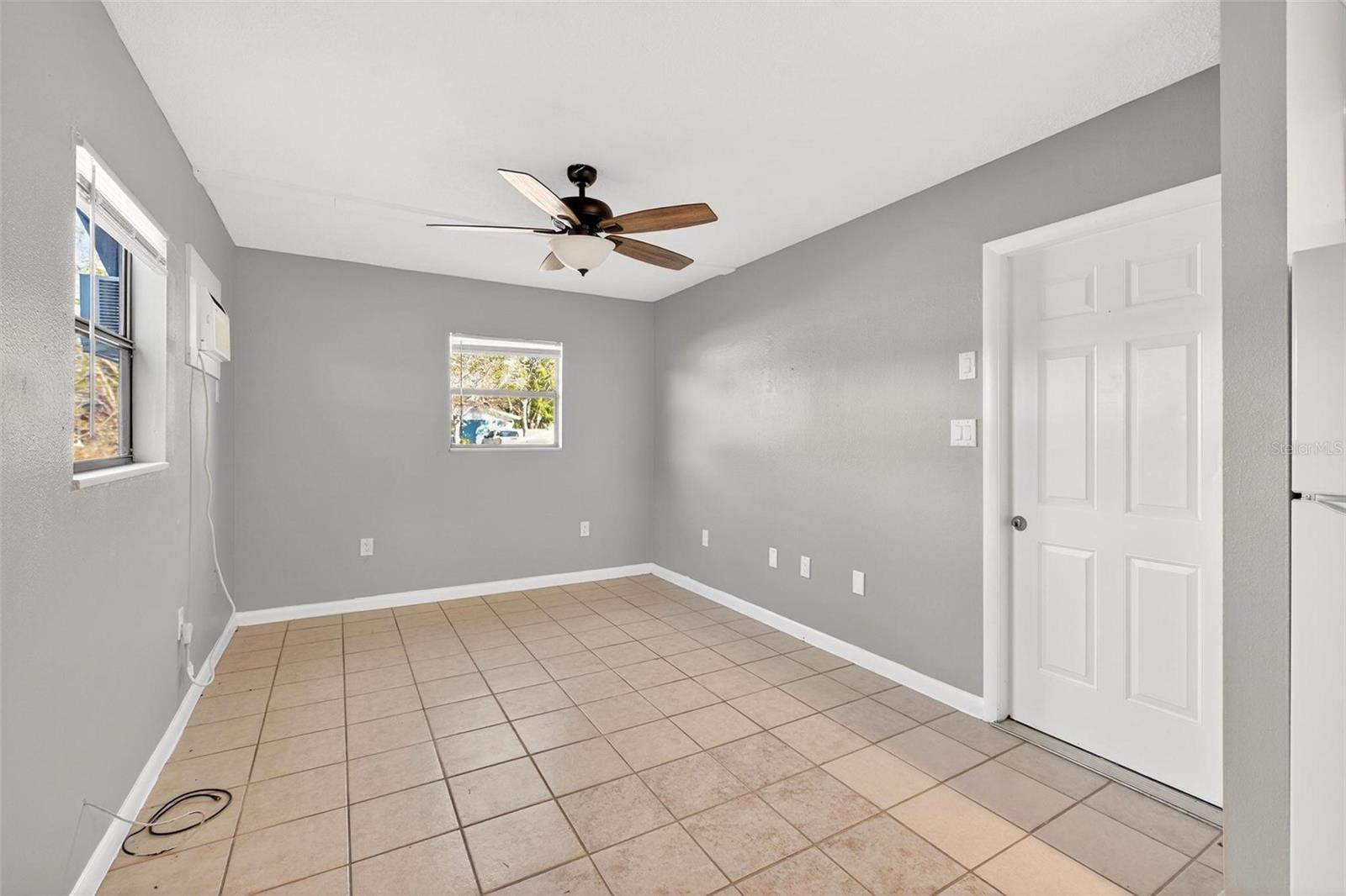 Image 31 of 68 For 607 Patricia Avenue