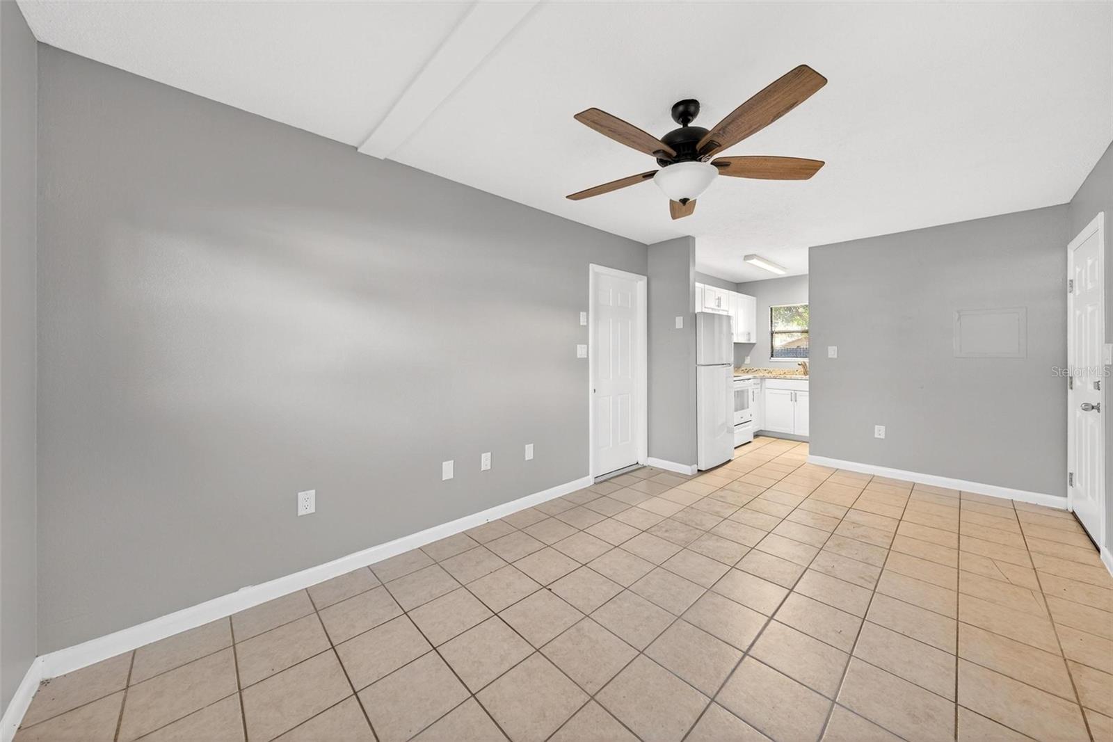 Image 32 of 68 For 607 Patricia Avenue