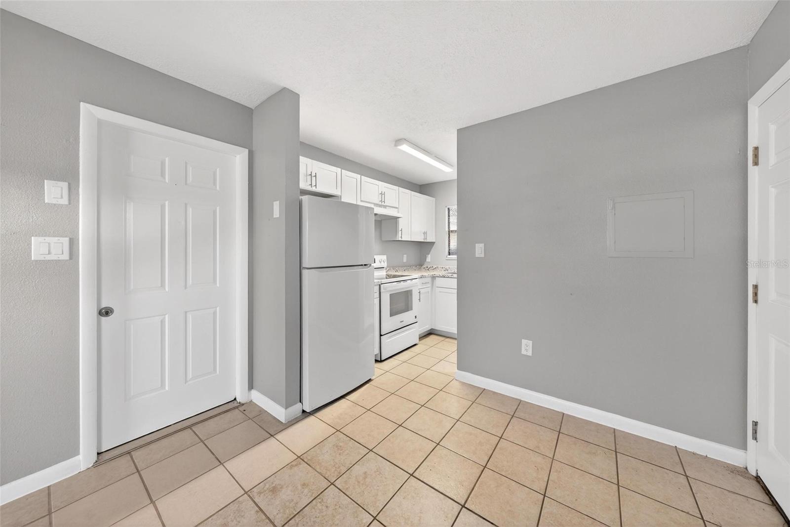 Image 34 of 68 For 607 Patricia Avenue