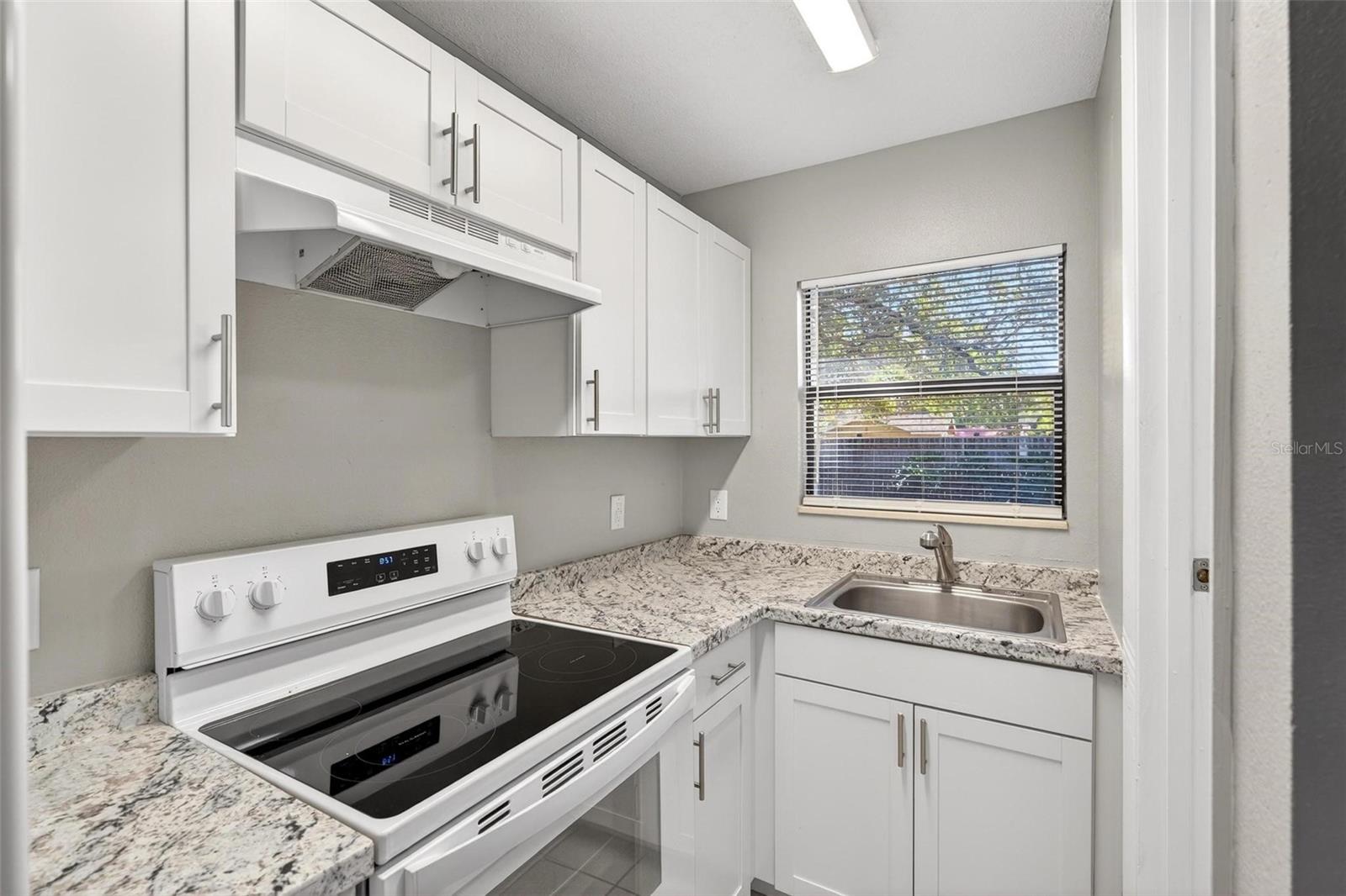 Image 35 of 68 For 607 Patricia Avenue