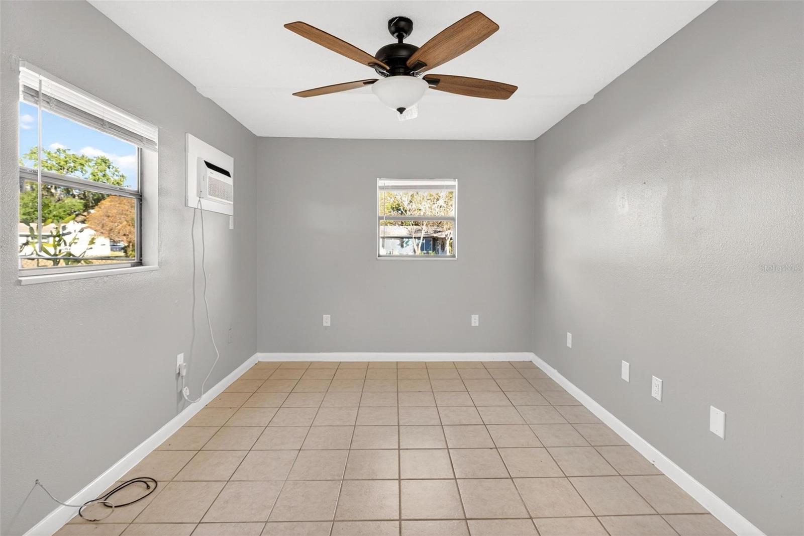 Image 38 of 68 For 607 Patricia Avenue