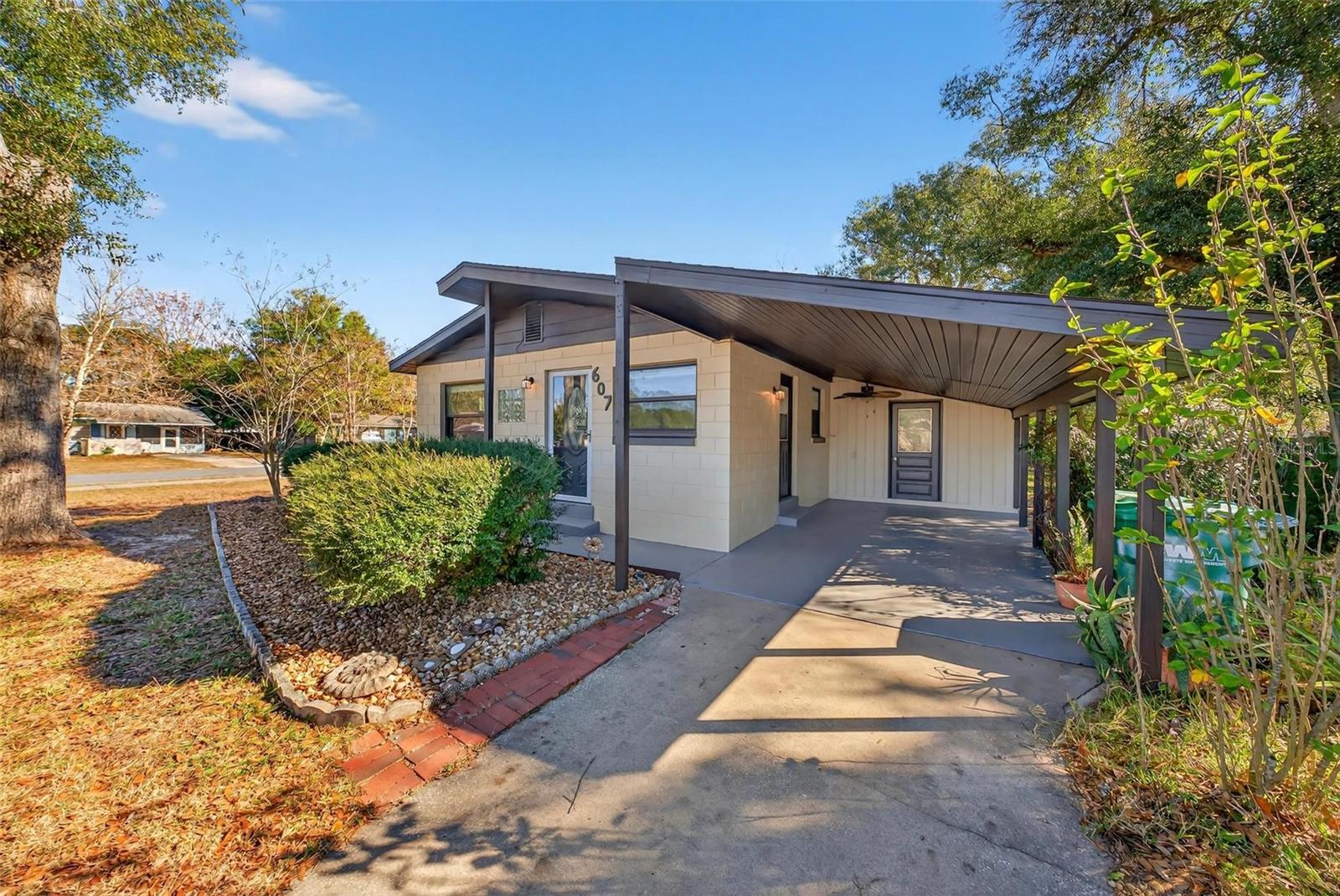 Image 6 of 68 For 607 Patricia Avenue