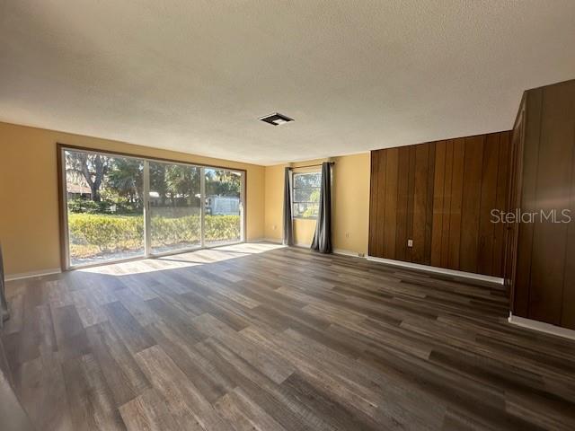 Image 7 of 14 For 803 Tangerine Street