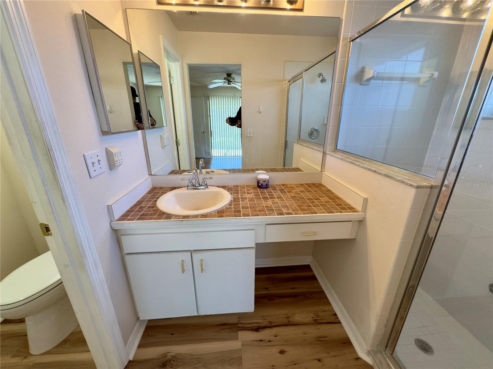 Image 10 of 13 For 3827 Doune Way