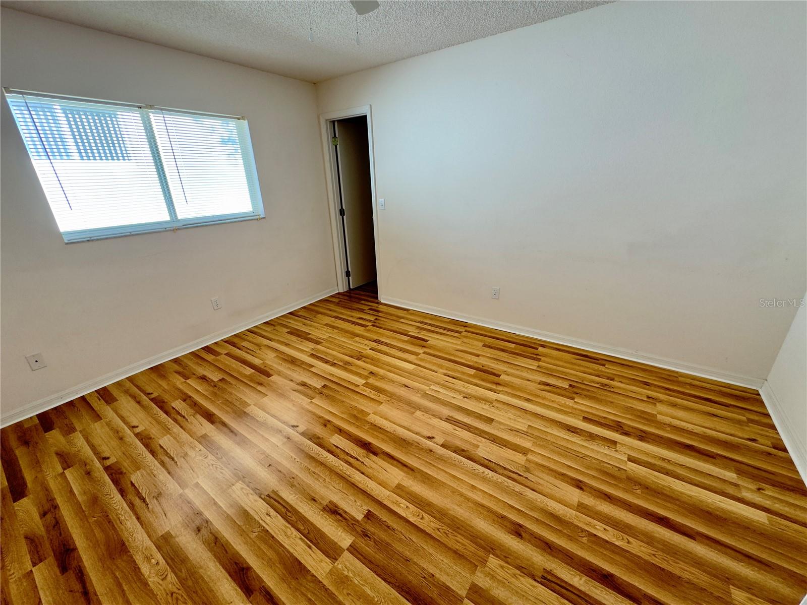 Image 9 of 13 For 3827 Doune Way