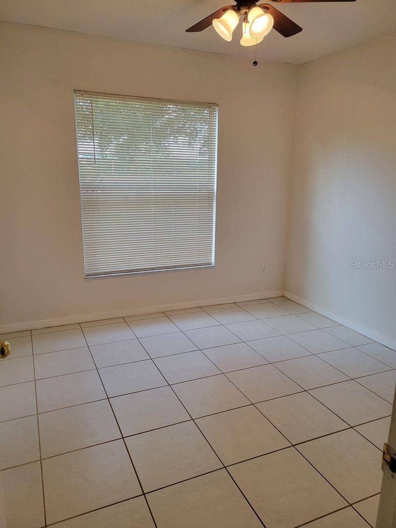 Image 16 of 19 For 13305 Pinyon Drive