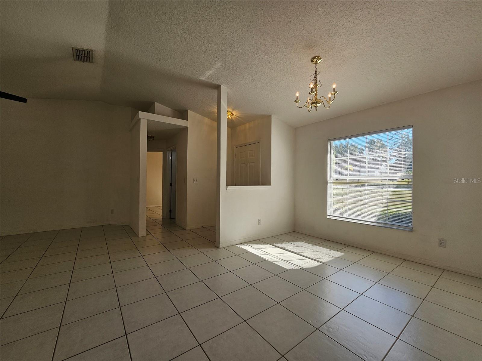 Image 4 of 19 For 13305 Pinyon Drive