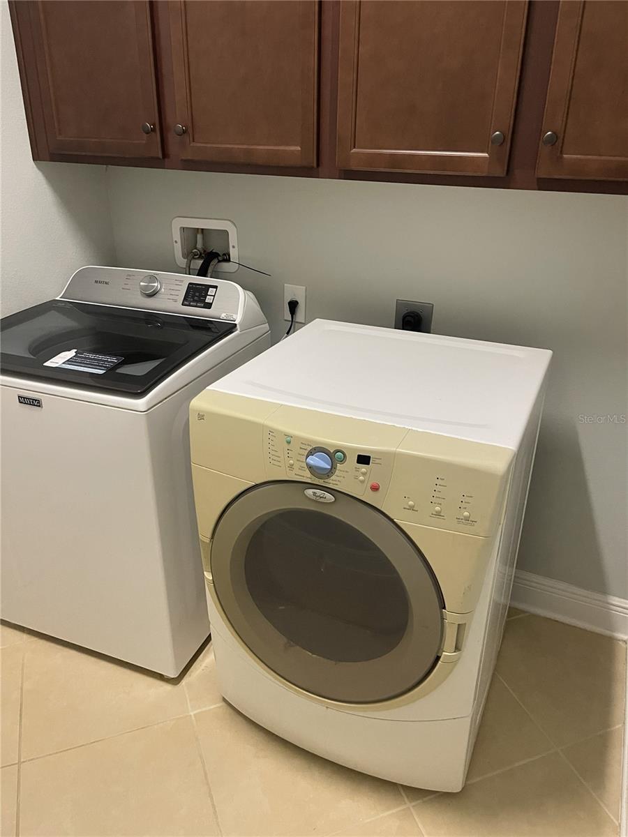 Image 13 of 41 For 2062 Redbay Avenue