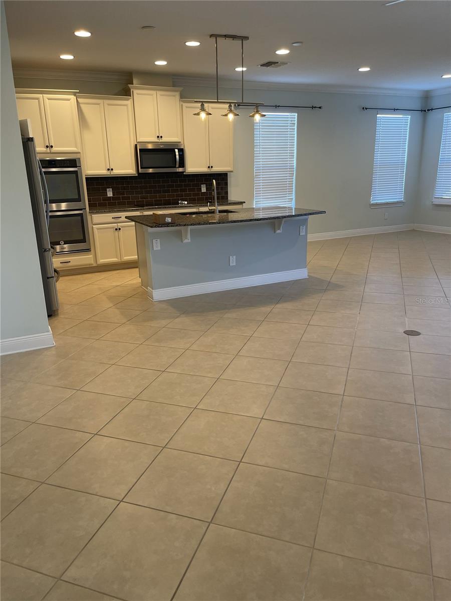 Image 19 of 41 For 2062 Redbay Avenue