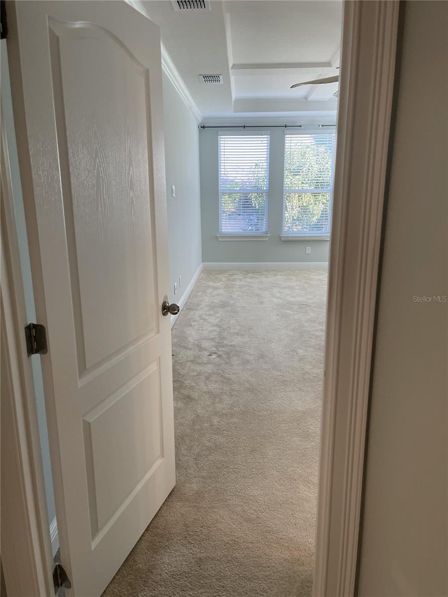 Image 28 of 41 For 2062 Redbay Avenue