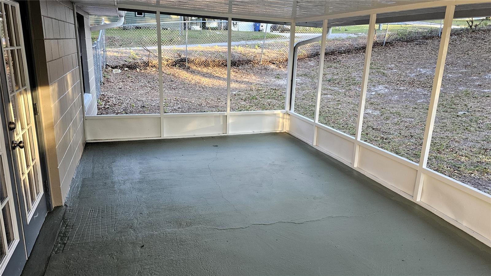 Image 14 of 16 For 372 Beach Street