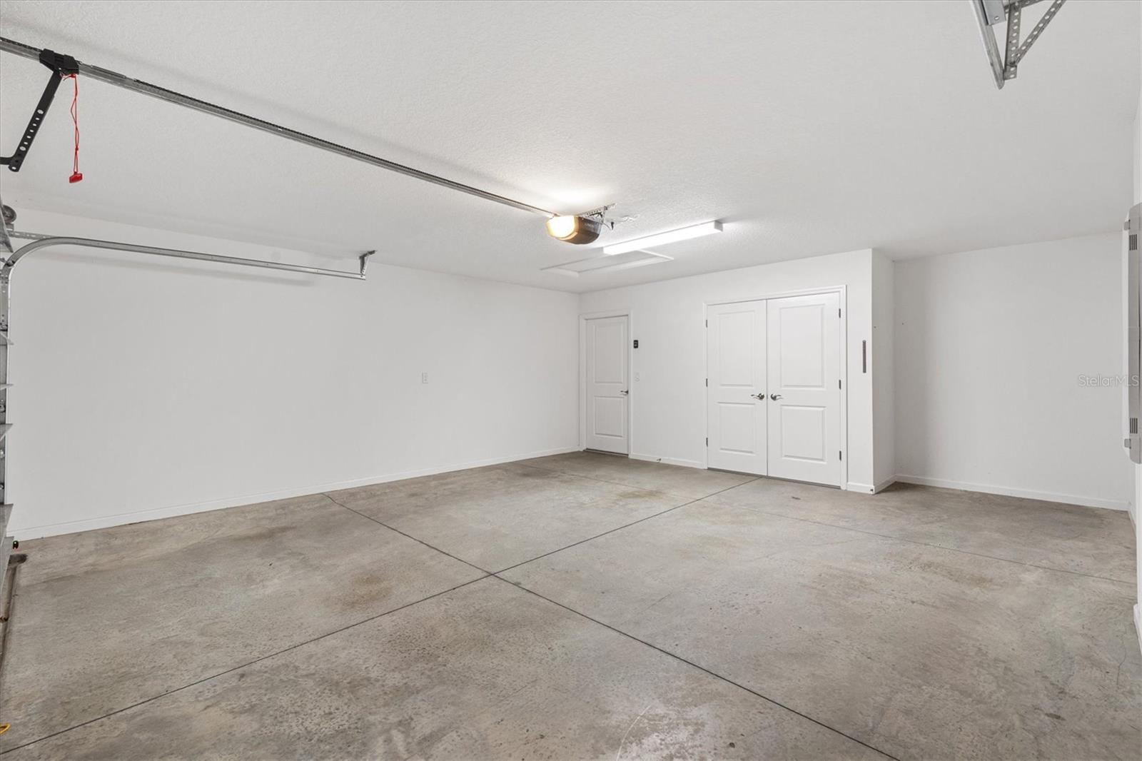 Image 28 of 42 For 1639 Seiver Street